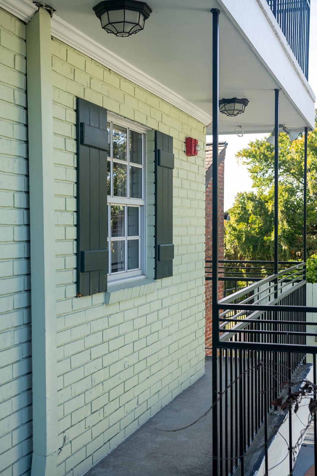 French Quarter Suites Hotel Ню Орлиънс Екстериор снимка
