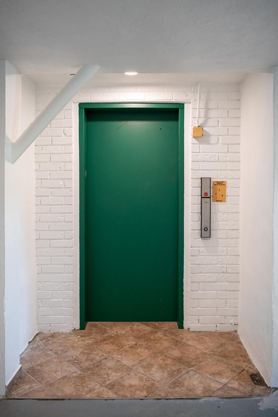 French Quarter Suites Hotel Ню Орлиънс Екстериор снимка