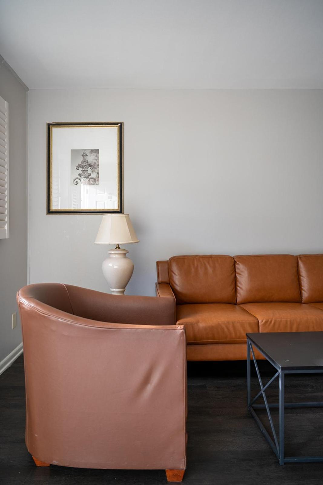 French Quarter Suites Hotel Ню Орлиънс Екстериор снимка